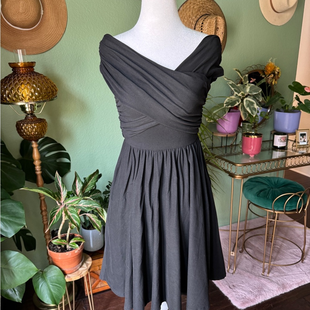 Unique Vintage * Black * Off Shoulder Cocktail Dress * SZ S/4